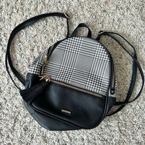 Claire’s - Houndstooth Black and White Mini Backpack Bag